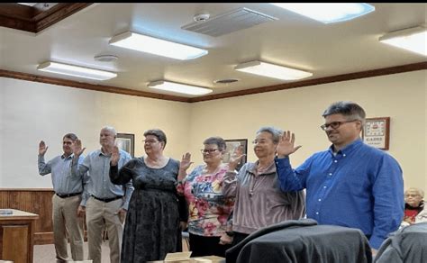 cadiz city mayor|Cadiz officials take oath of office .